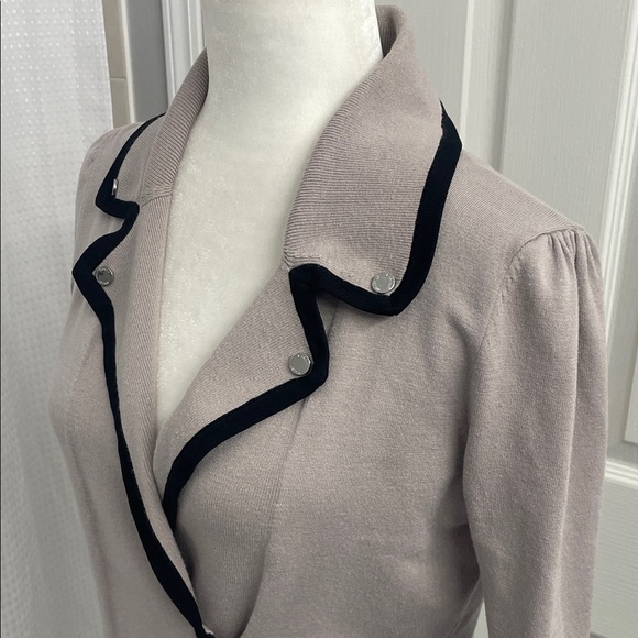 Karen Millen Knit Sweater Jacket Black Trim Asymmetrical Zipper V Neck Collar - Picture 8 of 14